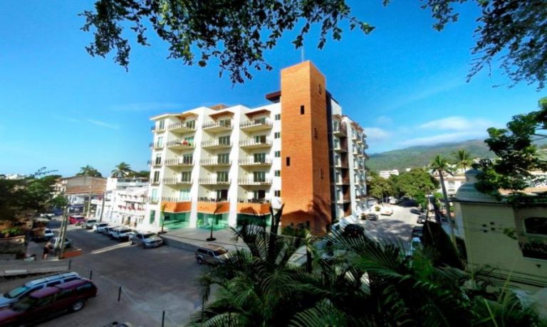 Vallarta 399